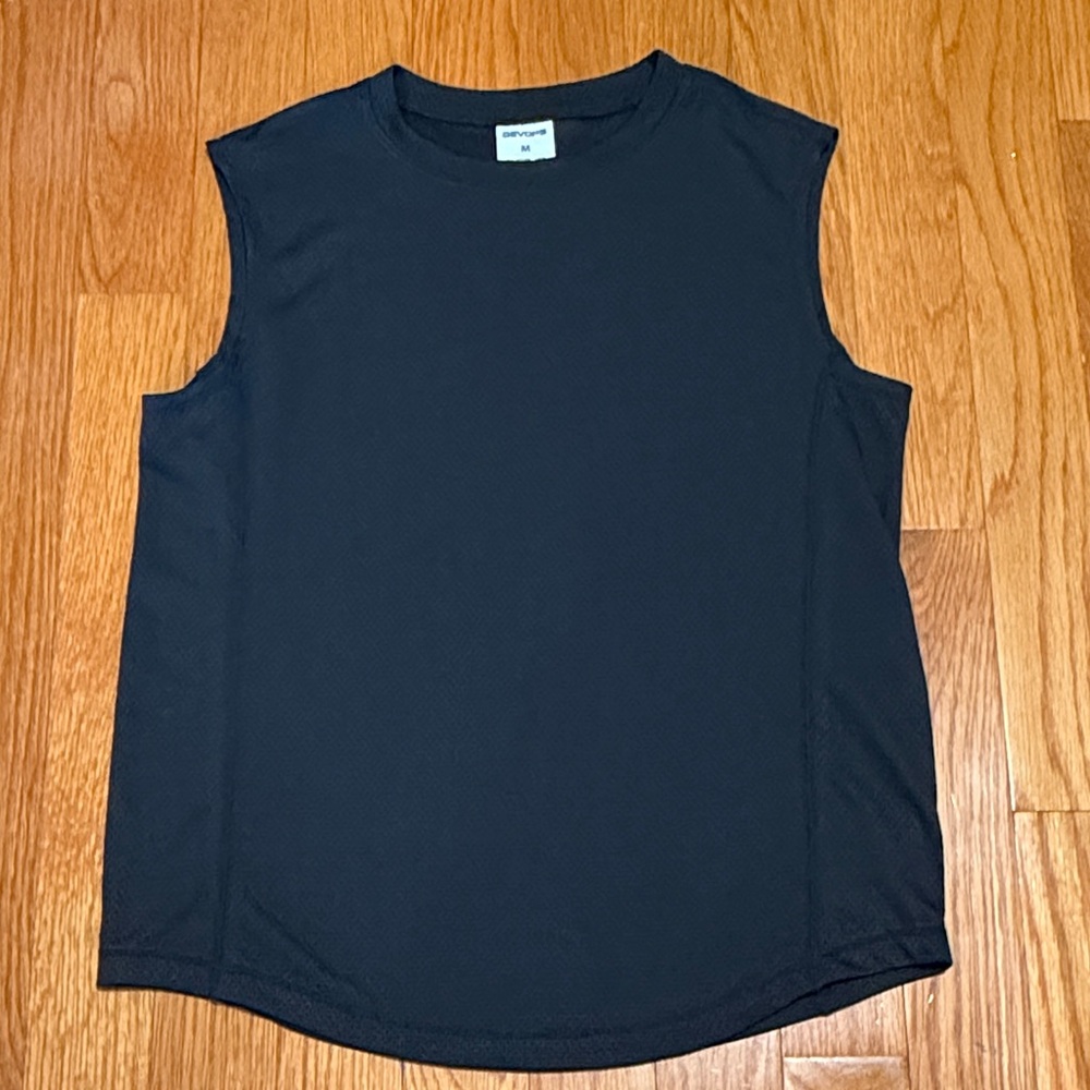Boys Black tank top Mesh material size Medium.